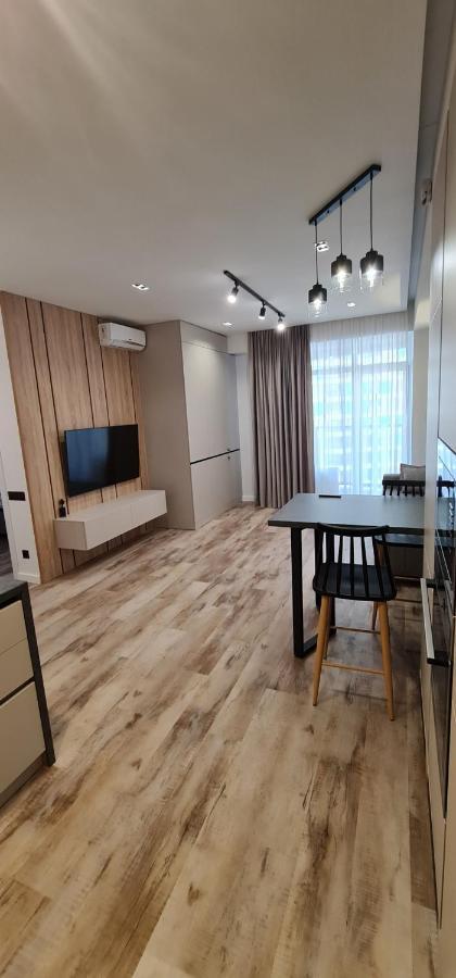 Oasis-Rent Leilighet Chisinau Eksteriør bilde