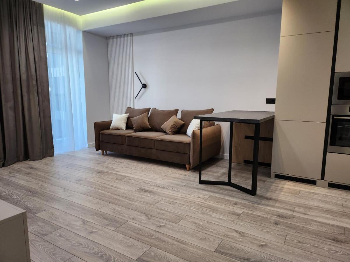 Oasis-Rent Leilighet Chisinau Eksteriør bilde