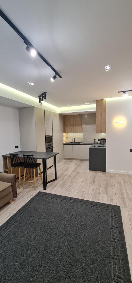 Oasis-Rent Leilighet Chisinau Eksteriør bilde