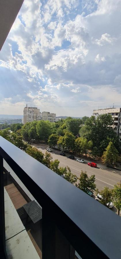 Oasis-Rent Leilighet Chisinau Eksteriør bilde