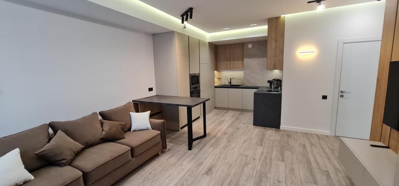 Oasis-Rent Leilighet Chisinau Eksteriør bilde