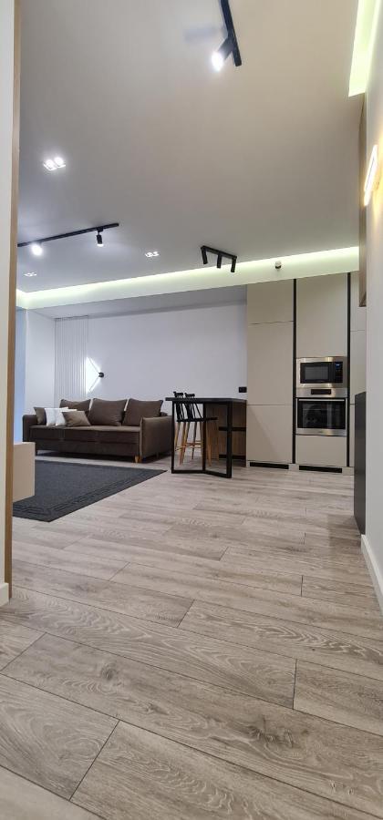 Oasis-Rent Leilighet Chisinau Eksteriør bilde